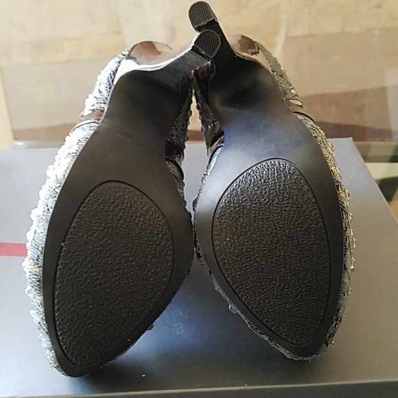 Eva & Zoe Papeete heels - Picture 3 of 3